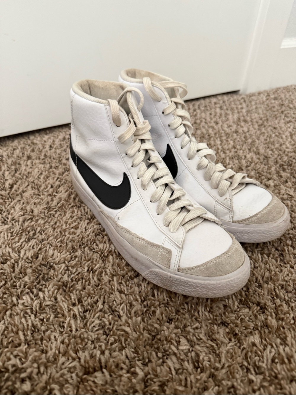 nike blazers mid 77 high top shoes